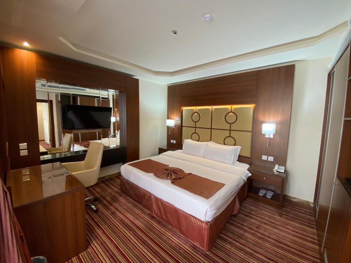 La Defence Blue Hotel Jeddah Exterior photo
