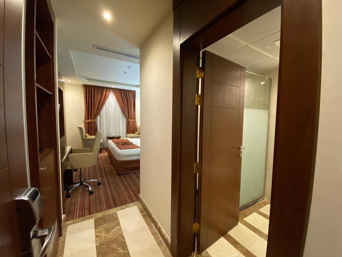 La Defence Blue Hotel Jeddah Exterior photo